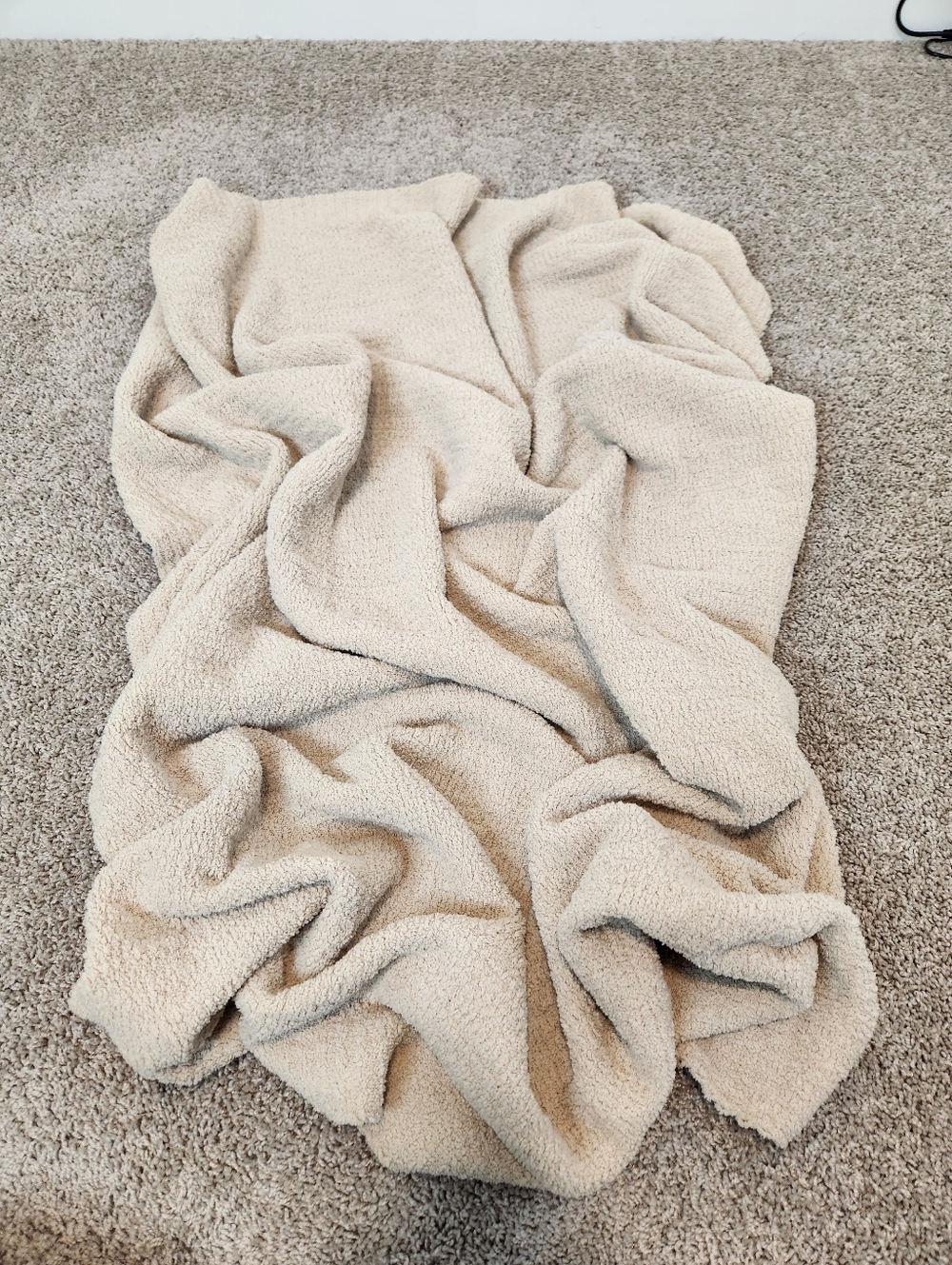 Sunday Citizen Snug Lap Throw Blanket - Picture 2 of 8